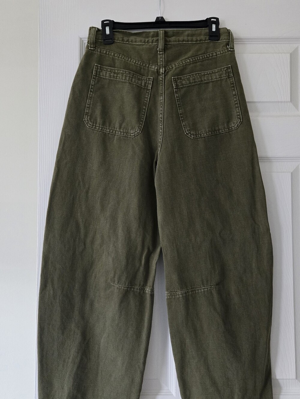 Universal Thread Women's High-Rise Utility Barrel Jeans - Picture 2 of 4